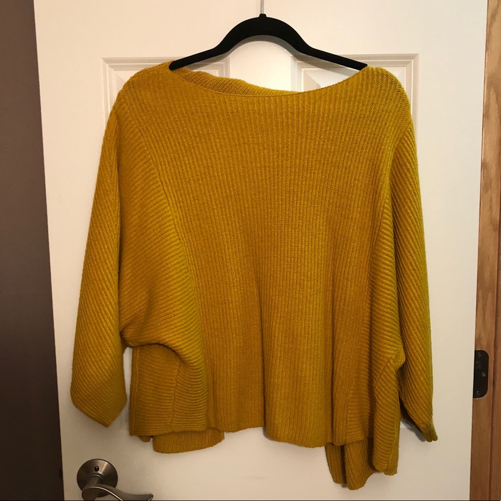 Mustard Swearter